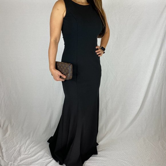 Vince Camuto Black Back Ruffle Evening Gown - Picture 6 of 8